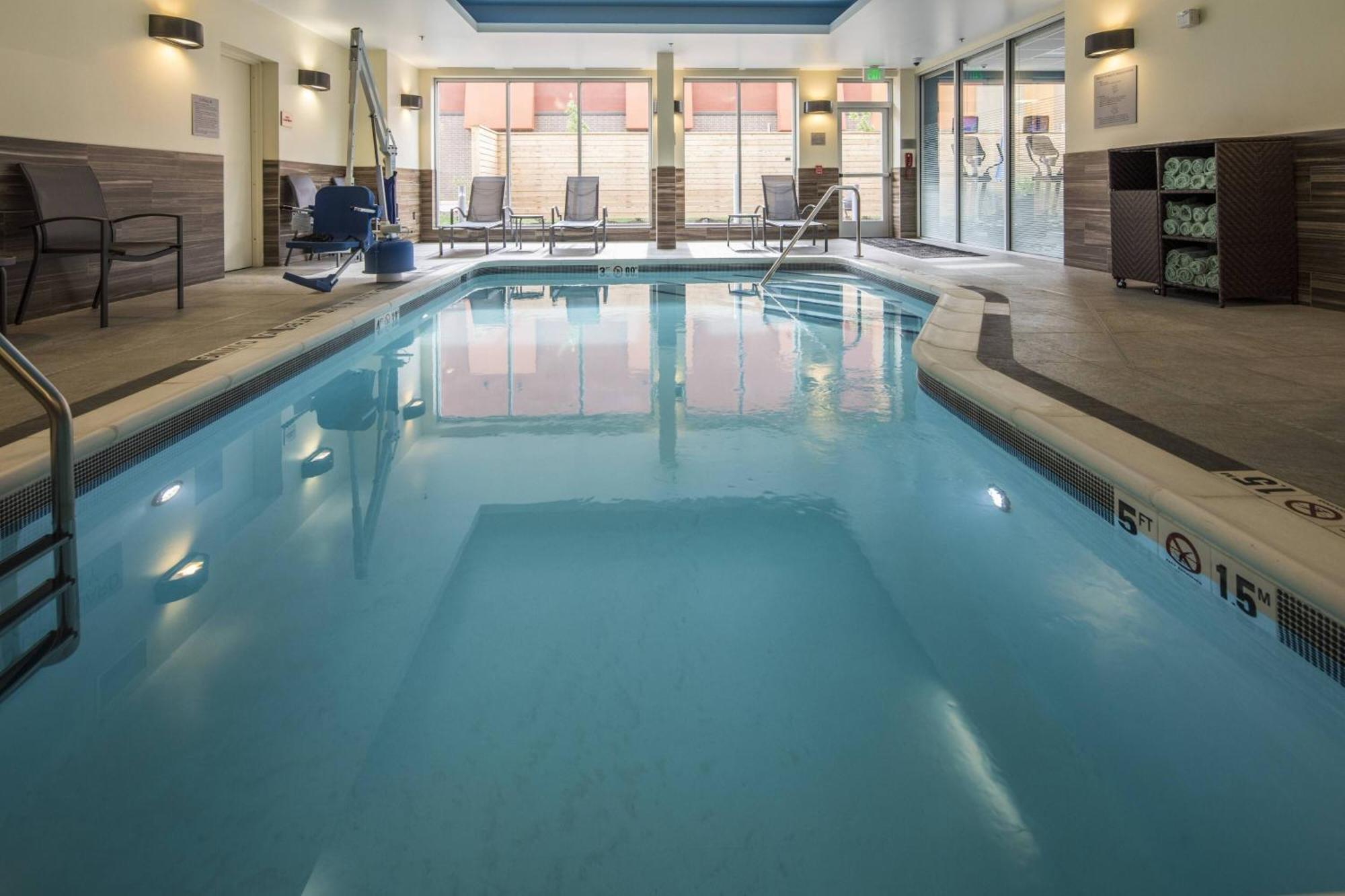 Fairfield Inn & Suites By Marriott Pittsburgh North/Mccandless Crossing McCandless Township Eksteriør billede