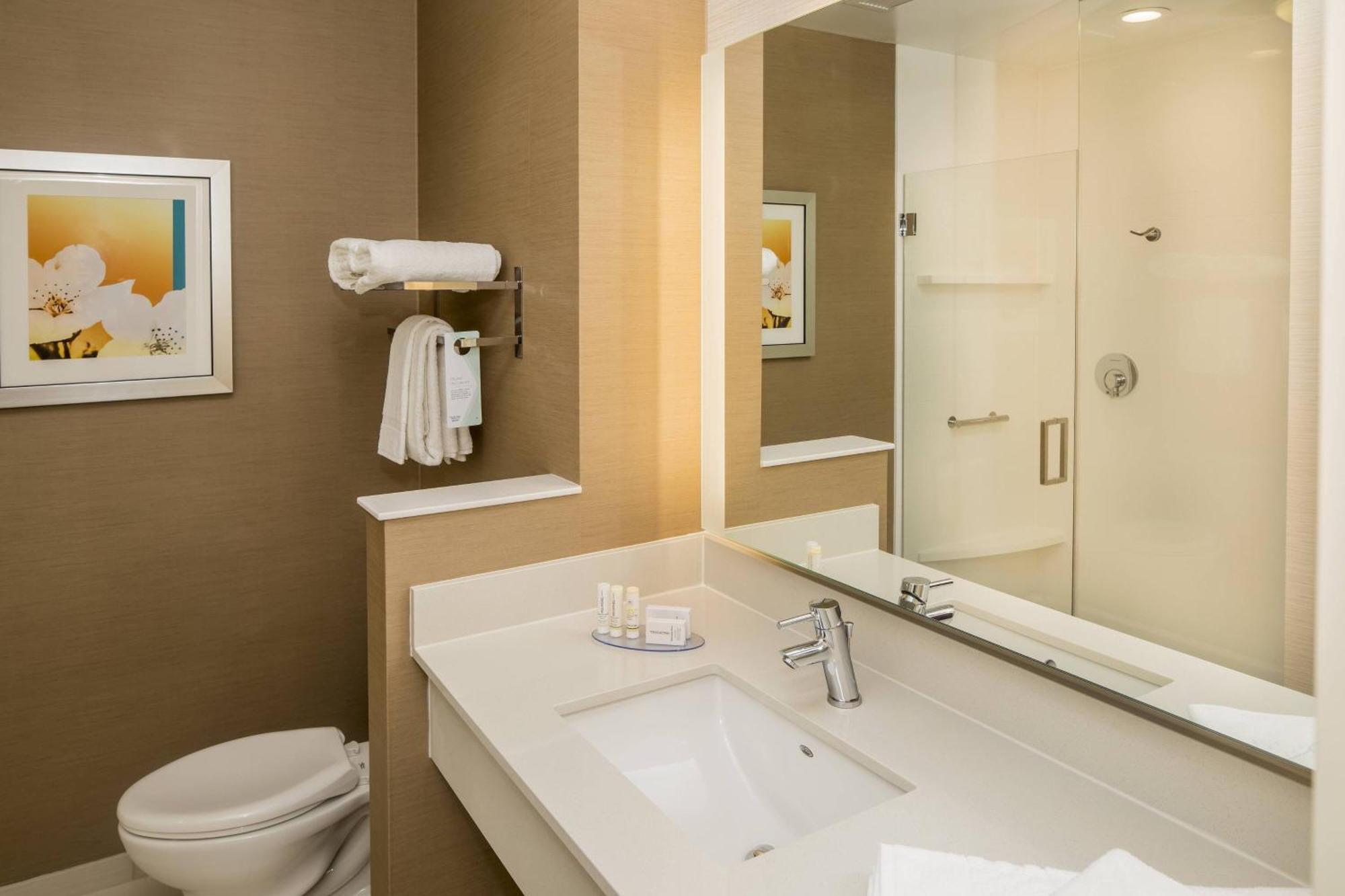 Fairfield Inn & Suites By Marriott Pittsburgh North/Mccandless Crossing McCandless Township Eksteriør billede
